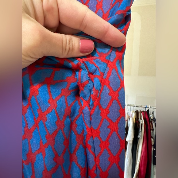 💐Miss me silk button down LS blouse. Size 8 - Picture 7 of 11